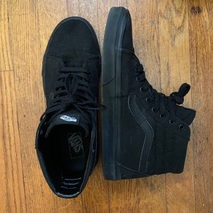 Men’s all black vans